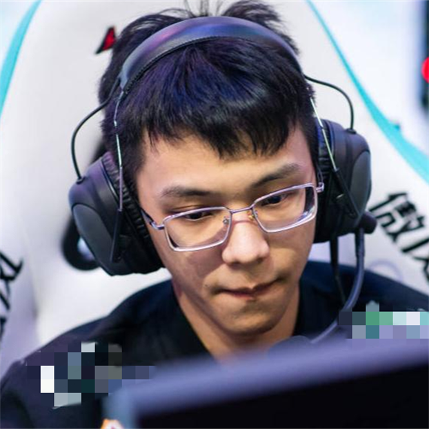 开云体育 体育博彩-从Rookie在切尔西比赛中爆冷到托特纳姆今夜手感冰凉，赛前斯图加特调整名单以备英超的简单介绍